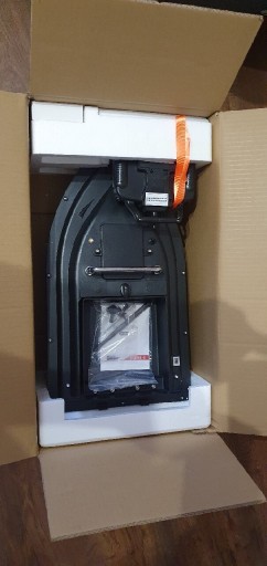 Zdjęcie oferty: Łódka zanętowa D16E z GPS