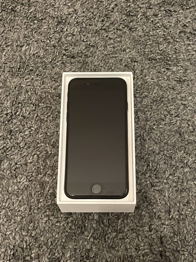 Zdjęcie oferty: iPhone se2 128gb czarny