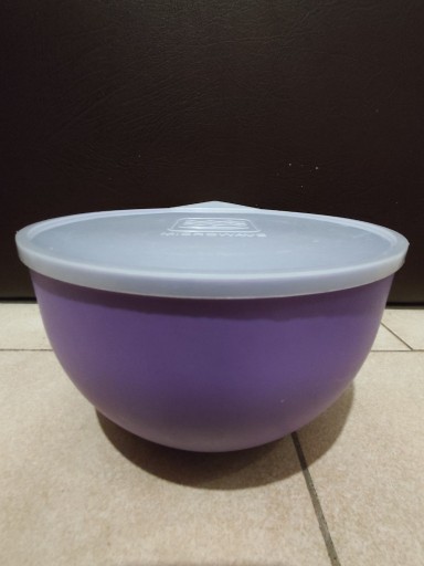 Zdjęcie oferty: Pojemnik plast team 2 litry mikrofala dziobek!