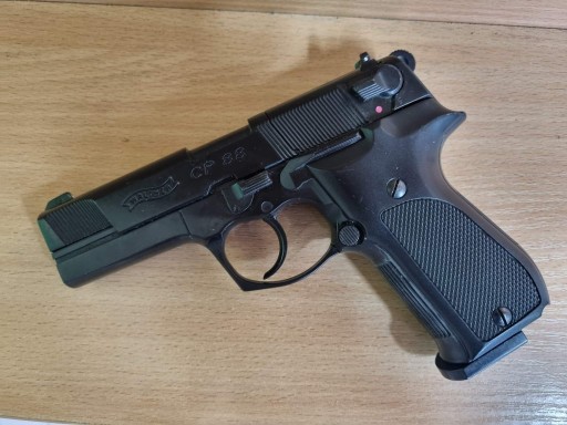 Zdjęcie oferty: Wiatrówka CO2 Walther CP88 Kal. 4.5mm