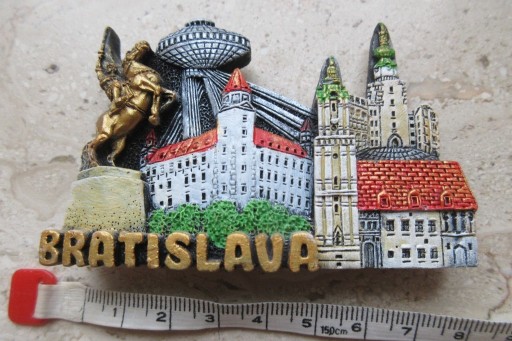 Zdjęcie oferty: magnes na lodówkę Bratysława stolica Słowacji
