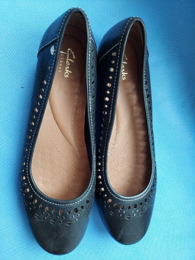 Zdjęcie oferty: balerinki CLARKS artisan 41 7 azurowe skora j nowe