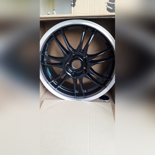 Zdjęcie oferty: 18" Felgi aluminiowe 