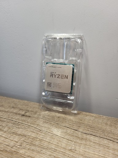 Zdjęcie oferty: Procesor AMD Ryzen 3 2200G +chłodzenie