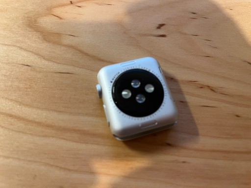 Zdjęcie oferty: Apple Watch Series 1 38 mm srebrny piękny KRK