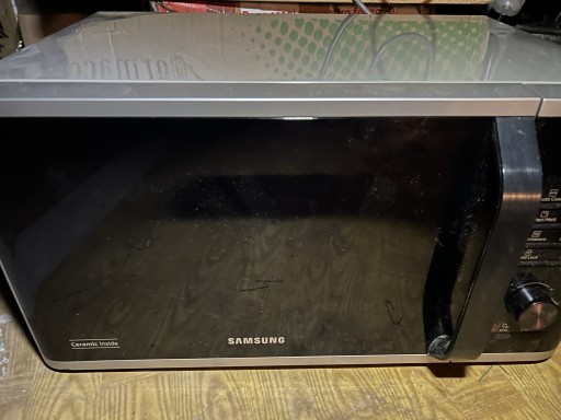 Zdjęcie oferty: Mikrofalówka Samsung ms23k3515as