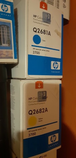 Zdjęcie oferty: Tonery  HP 3700 5 sztuk niebieski  żółty magenta