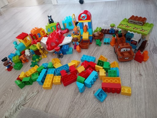 Zdjęcie oferty: Zestaw LEGO Duplo 5 zestawów- 10801 10847 10856 10590 10581 