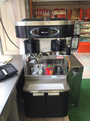 Zdjęcie oferty: Taylor C606 - maszyna do lodów włoskich + 5x shake