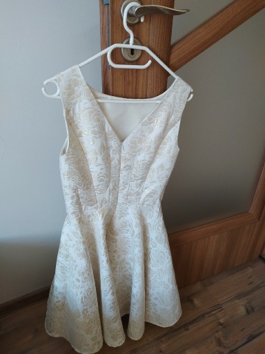 Zdjęcie oferty: Sukienka biało złota