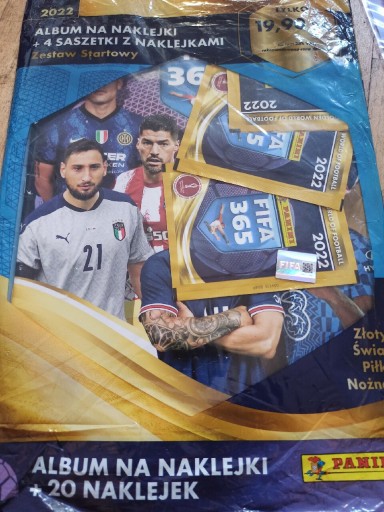 Zdjęcie oferty: FIFA 365 Panini 2022 Album naklejki nowy 