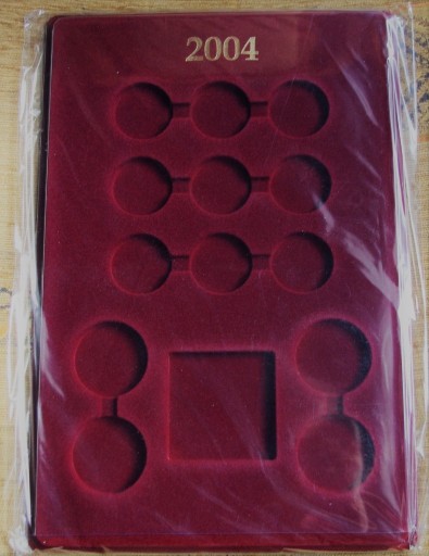 Zdjęcie oferty: Paleta na monety SREBRNE rocznik 2004