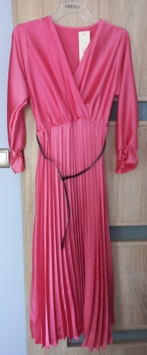 Zdjęcie oferty: Nowa sukienka z metką 