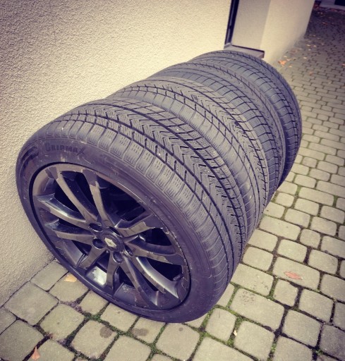 Zdjęcie oferty: Alufelgi 5x114,3 18" Oryginalne Renault + Opony zimowe 225/45/R18 