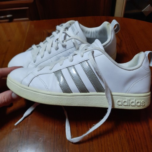 Zdjęcie oferty: ADIDAS buty damskie r.38