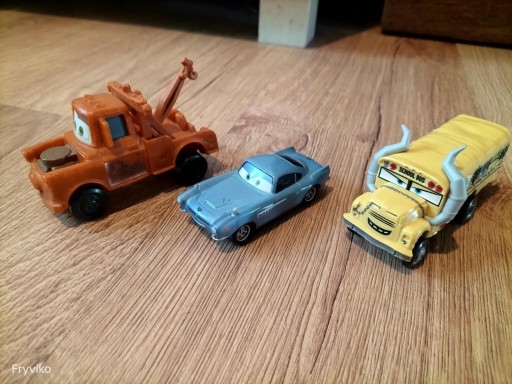 Zdjęcie oferty: Zabawkowe autka Z bajki Auta