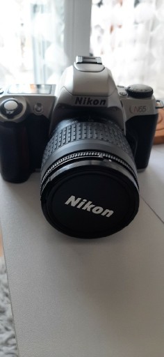 Zdjęcie oferty: Aparat analogowy Nikon