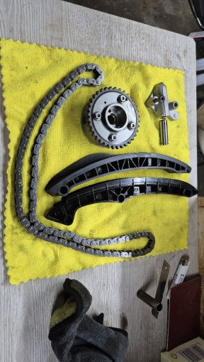 Zdjęcie oferty: Łancuch rozrzadu , napinacz , ślizgi,  koło zmiennych faz 1.4 tsi cax