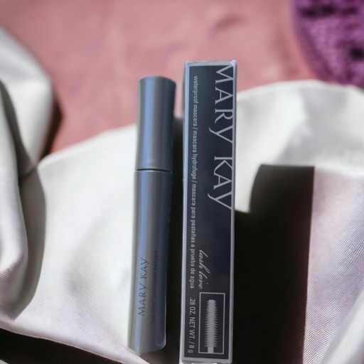 Zdjęcie oferty: Tusz do rzęs  Wodoodporny Lash Love Mary kay