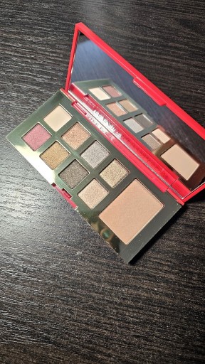 Zdjęcie oferty: Estee Lauder - Candy Glow. Paletka cieni do powiek