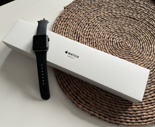 Zdjęcie oferty: Apple Watch Series 3 38mm czarny