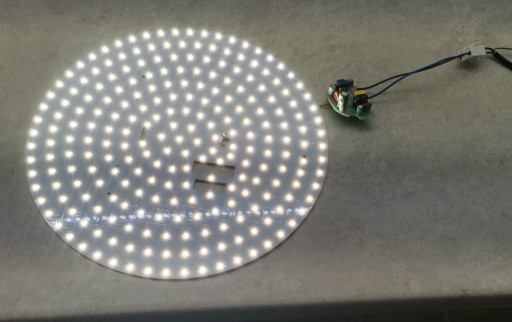 Zdjęcie oferty: Moduł oświetlenia LED okrągły z układem zasilającym 230VAC