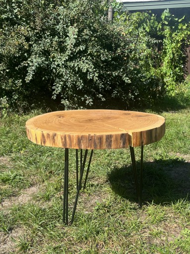 Zdjęcie oferty: Stolik kawowy z drewna dębowego