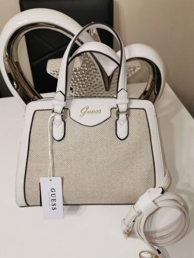 Zdjęcie oferty: Oryginalna torebka Guess model Ciria Satchel ecry