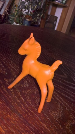 Zdjęcie oferty: Terakotowy źrebaczek Karlsruhe? (823)