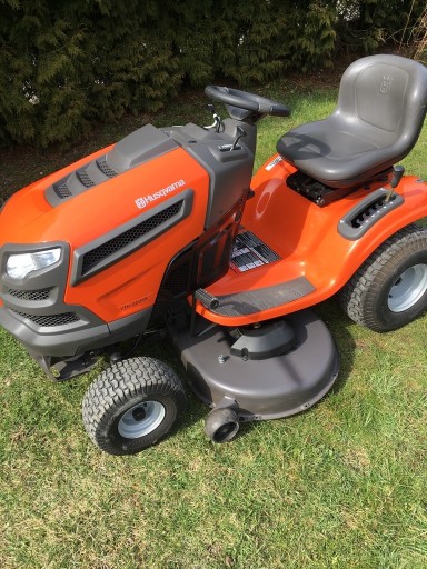 Zdjęcie oferty: Traktorek Husqvarna yth 22v46