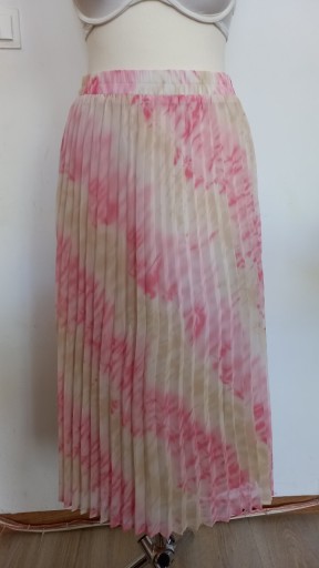 Zdjęcie oferty: Spódnica plisowana z podszewka na gumce 