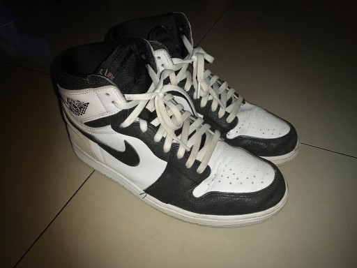 Zdjęcie oferty: Nike air Jordan 1 stage haze bleached coral 45