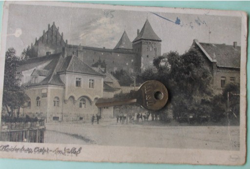 Zdjęcie oferty: 144)Nidzica, zamek,dziedziniec