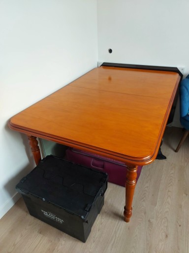 Zdjęcie oferty: Stół  do jadalni duzy drewniany + 10 krzeseł 