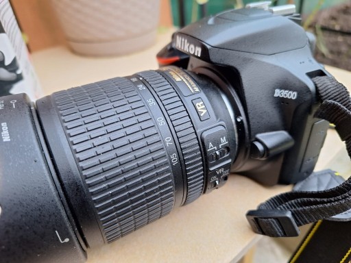 Zdjęcie oferty: Lustrzanka Nikon D3500 + obiektyw AF-Nikkor 18-105