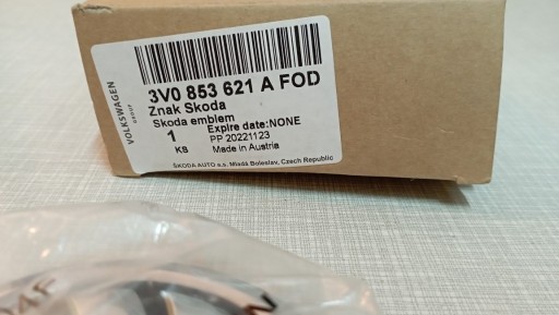 Zdjęcie oferty: Skoda 3V0853621A emblemat logo