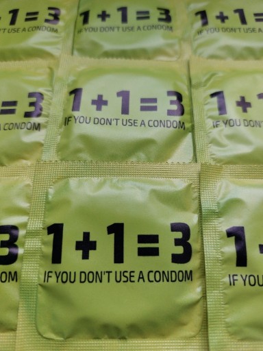 Zdjęcie oferty: 1+1=3 if you don't use a condom - prezerwatywy