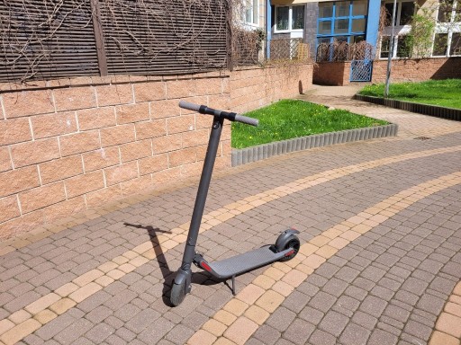 Zdjęcie oferty: Hulajnoga elektryczna Segway Ninebot ES2 230km!