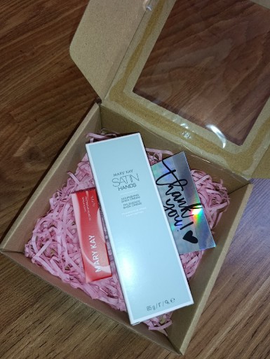 Zdjęcie oferty: Zestaw odżywczy krem do rąk +Koloryzujący balsam do ust Mary Kay 