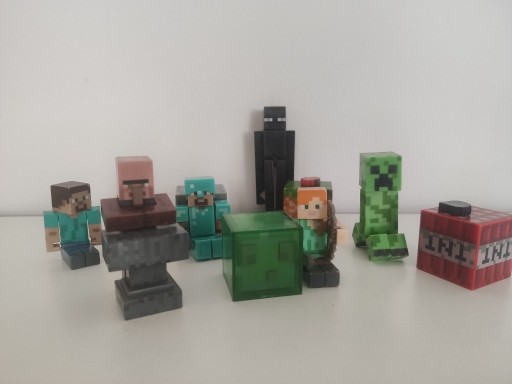 Zdjęcie oferty: Oryginalne Figurki Minecraft Zestaw 16 Elementów