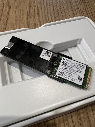 Zdjęcie oferty: Dysk SK Hynix BC511 256GB SSD M.2 2230 NVMe 0496FF