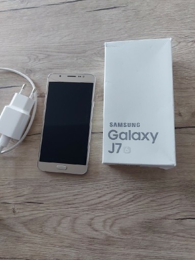 Zdjęcie oferty: Samsung galaxy j7 złoty