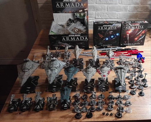 Zdjęcie oferty: Star Wars Armada- flota Imperium i Rebelii 