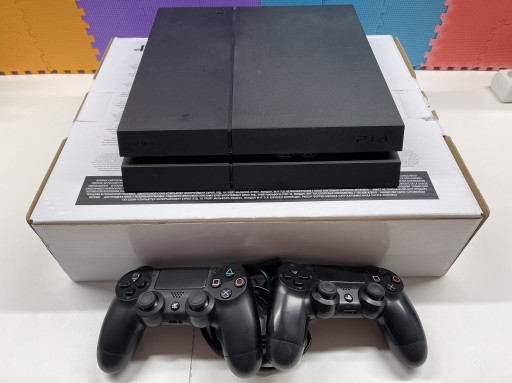 Zdjęcie oferty: PS4 PlayStation 4 CUH-1216B 1 TB + 2 Pady