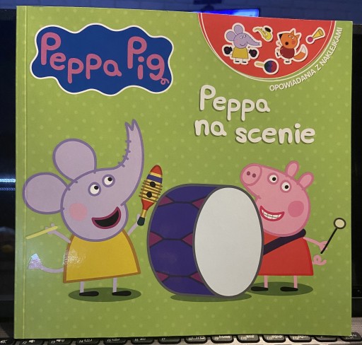 Zdjęcie oferty: Książeczka Peppa na scenie bajki z naklejkam