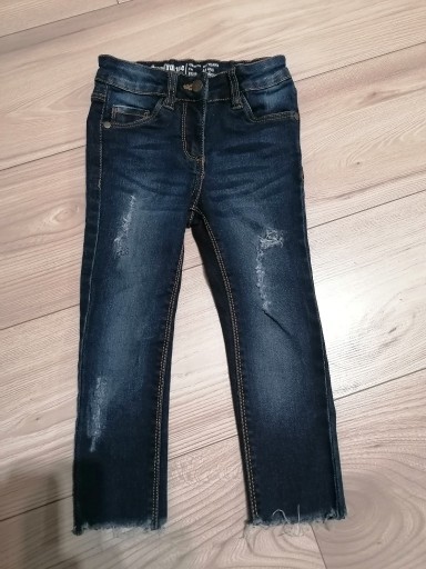 Zdjęcie oferty: Spodnie jeans 104 Lupilu 