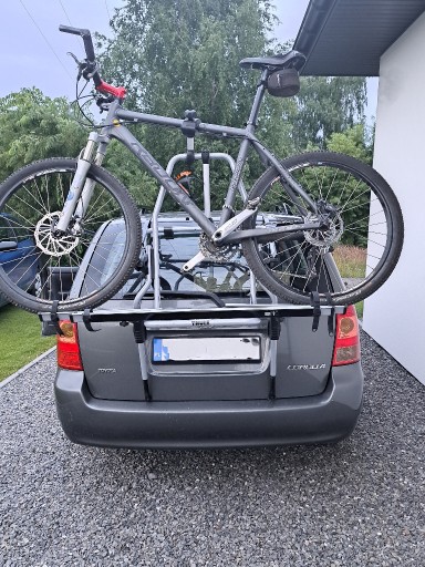 Zdjęcie oferty: Bagażnik Thule ClipOn na tył- 2 rowery- Corolla