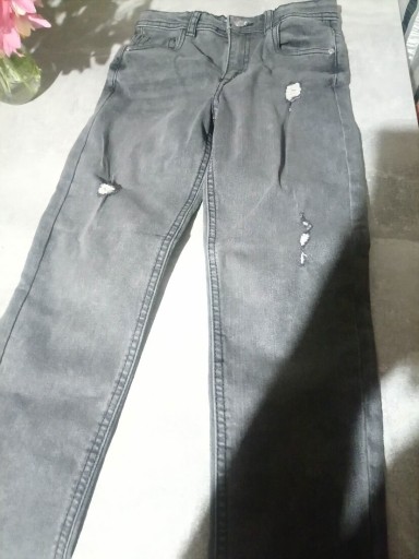 Zdjęcie oferty: Spodnie jeansowe chłopięce 
