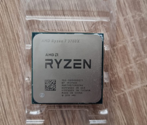 Zdjęcie oferty: Procesor AMD Ryzen 7 3700X