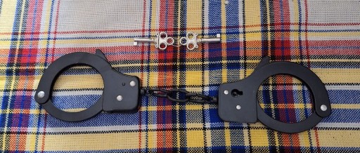 Zdjęcie oferty: Kajdanki metal kluczyki x2